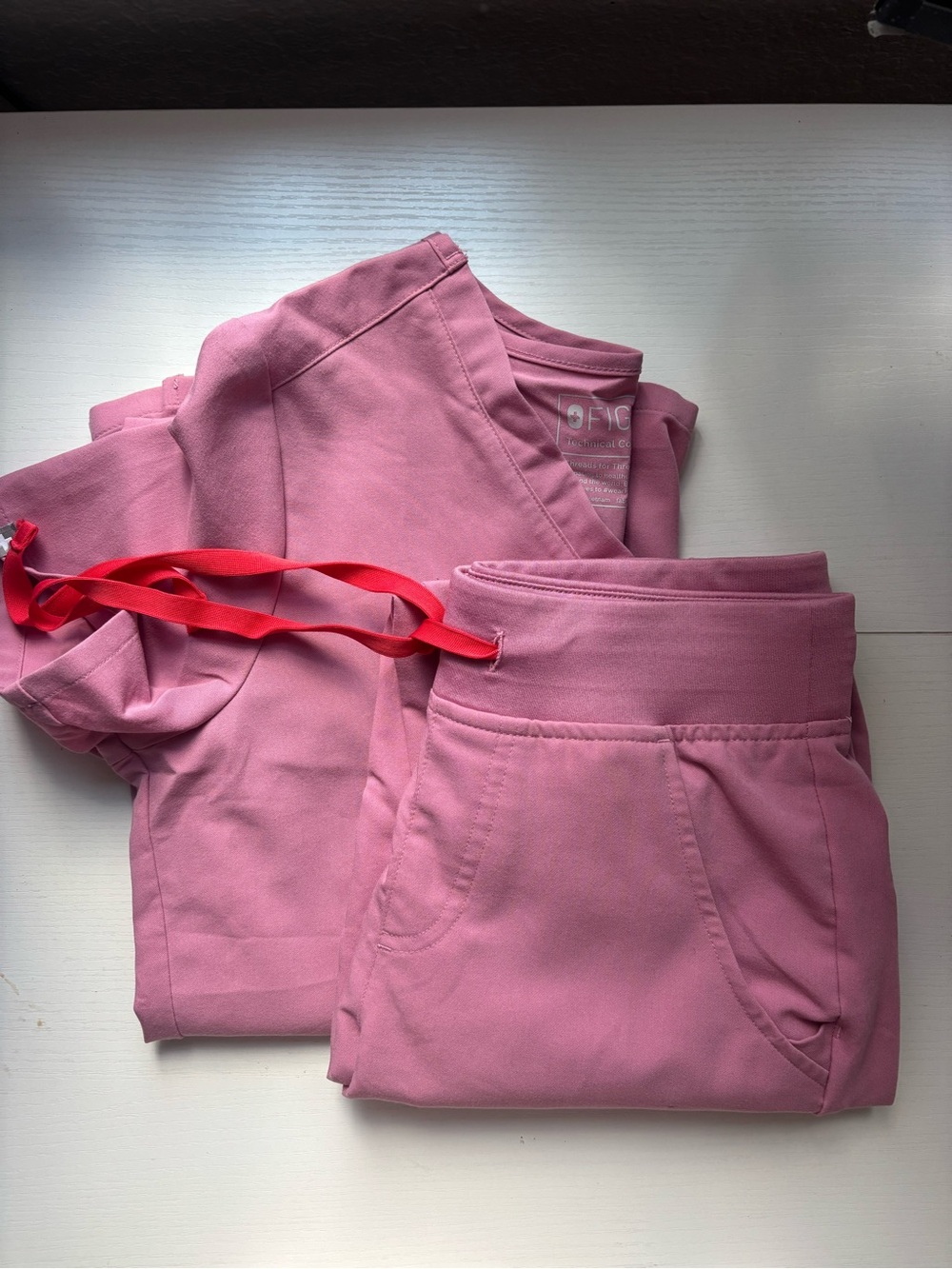 Figs chalk pink scrubs